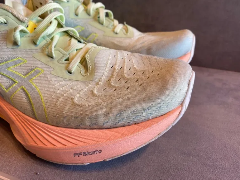 Used Scarpa Novablast 4 Paris bike — image 10 of 12