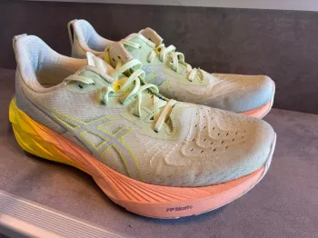 Używany Scarpa Novablast 4 Paris Running Shoes