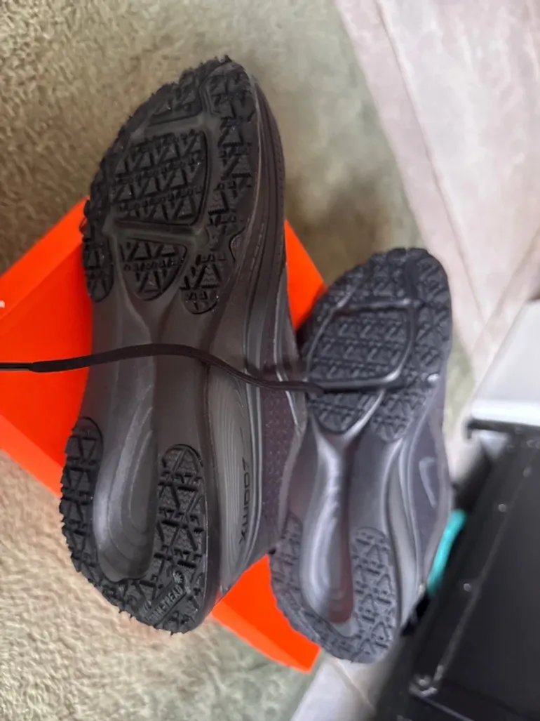 Nike Vomero 18 Gore-Tex bike de segunda mano — imagen 3 de 5