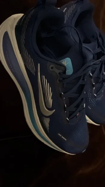 Gebrauchtes Nike Vomero 18 Running Shoes