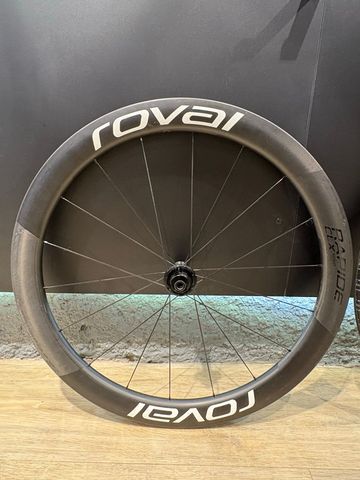 Used Roval CLX II Wheels 2023 bike — image 4 of 6