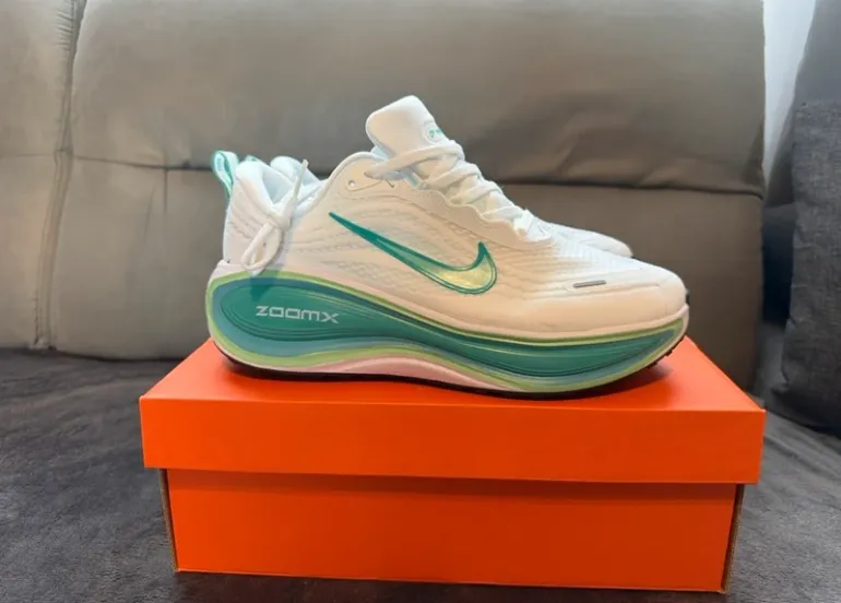 Käytetty Nike Vomero Plus bike — kuva 2 / 6