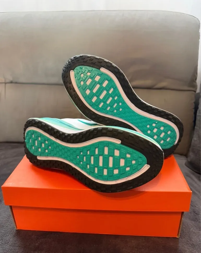 Käytetty Nike Vomero Plus bike — kuva 4 / 6