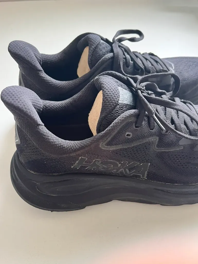 Used Hoka Clifton 10 bike — image 2 of 9