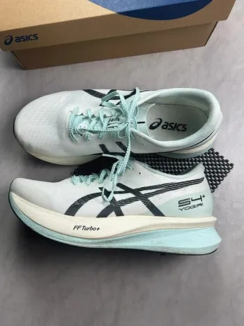 Asics S4+ Yogiri bike usato — immagine 3 di 9