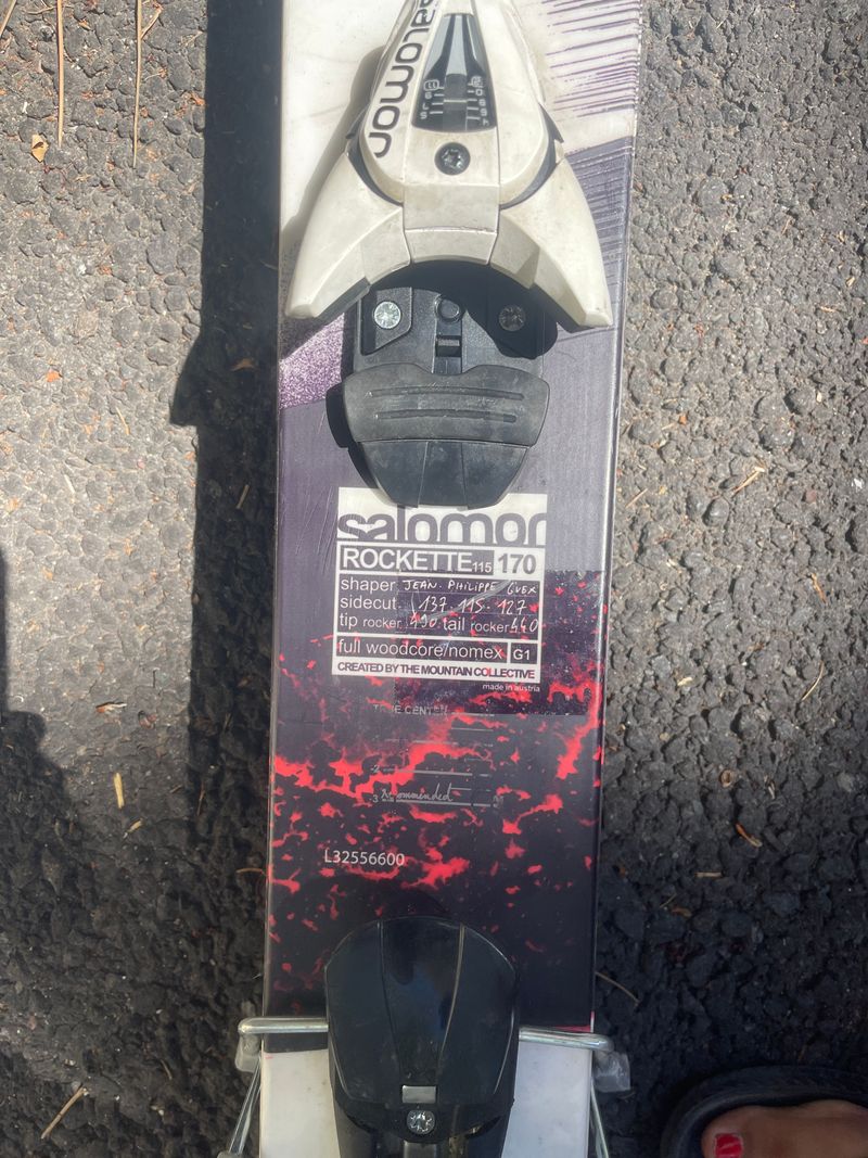 Used Solomon Freeride Skis with Bindings Skiing & Skitouring