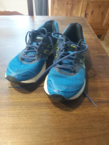 Used Asics Running Shoes Running Shoes