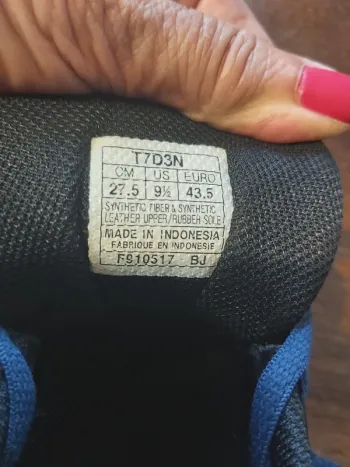 Used Asics Running Shoes bike — image 5 of 5