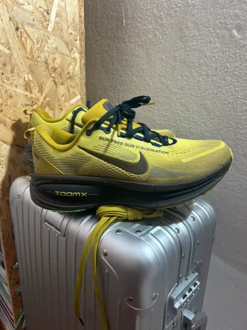 Gebrauchtes Nike Vomero 18 Running Shoes