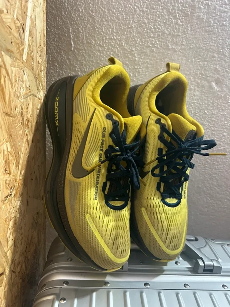 Used Nike Vomero 18 bike — image 6 of 6