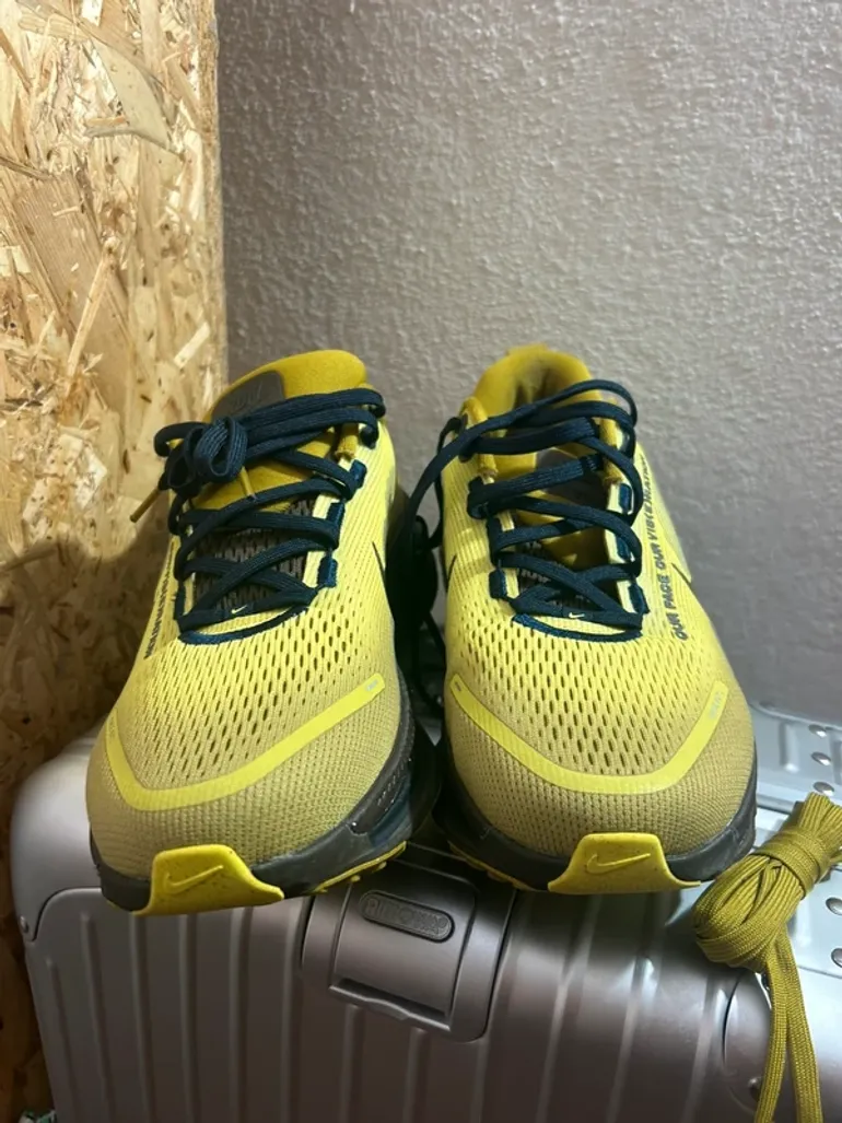 Used Nike Vomero 18 bike — image 2 of 6