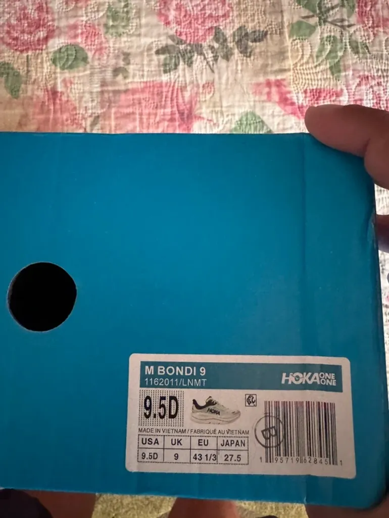 Used Hoka Running Shoes bike — image 9 of 9