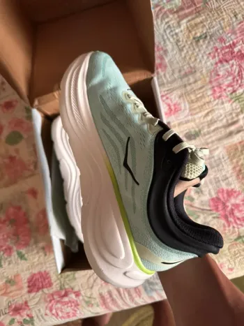 Used Hoka Running Shoes bike — image 4 of 9