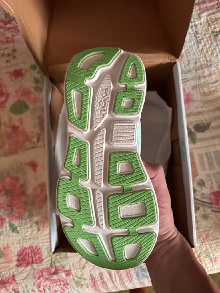 Used Hoka Running Shoes bike — image 7 of 9