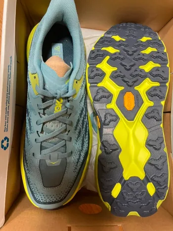 Tweedehands Hoka Speedgoat 5 Wide bike — afbeelding 3 van 4