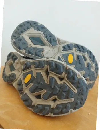 Used Hoka Mafate Speed 4 bike — image 9 of 11