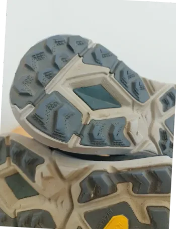 Used Hoka Mafate Speed 4 bike — image 8 of 11
