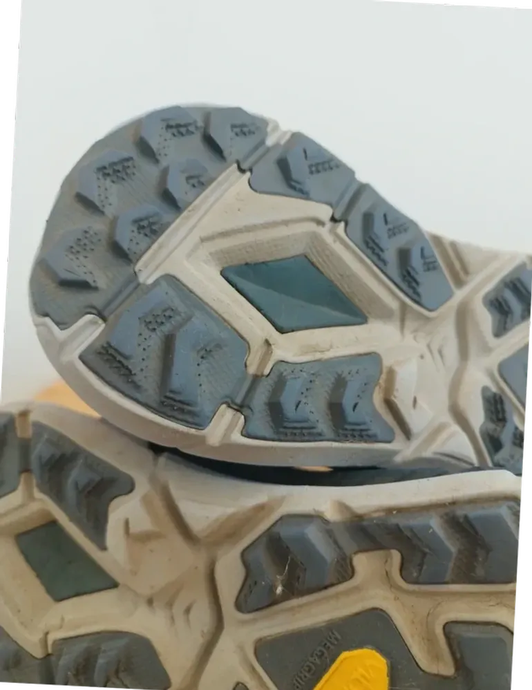 Used Hoka Mafate Speed 4 bike — image 8 of 11