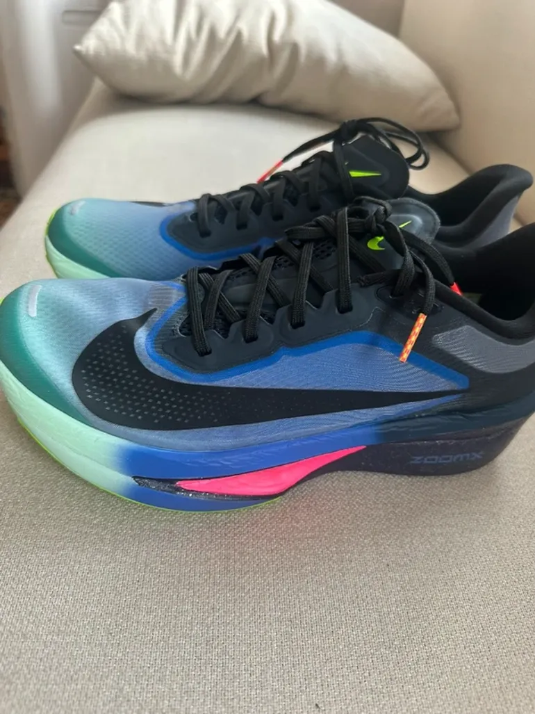 Used Nike Zoom Fly 6 bike — image 2 of 4