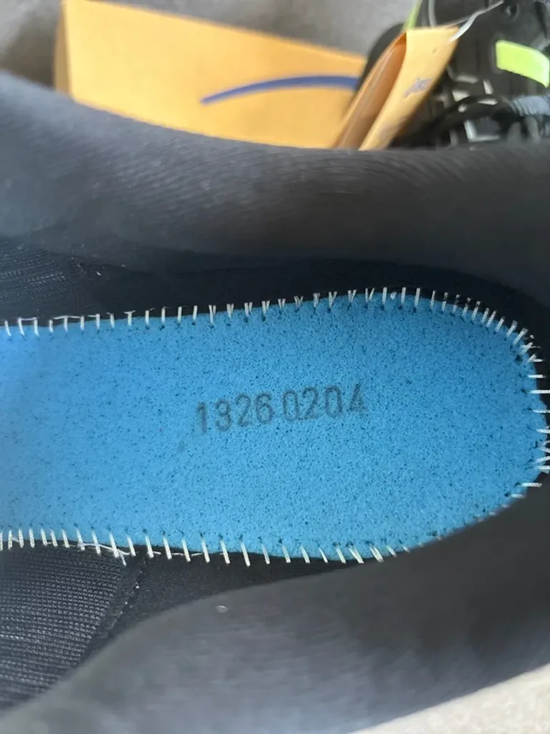 Used Asics GT 1000 15 bike — image 7 of 9
