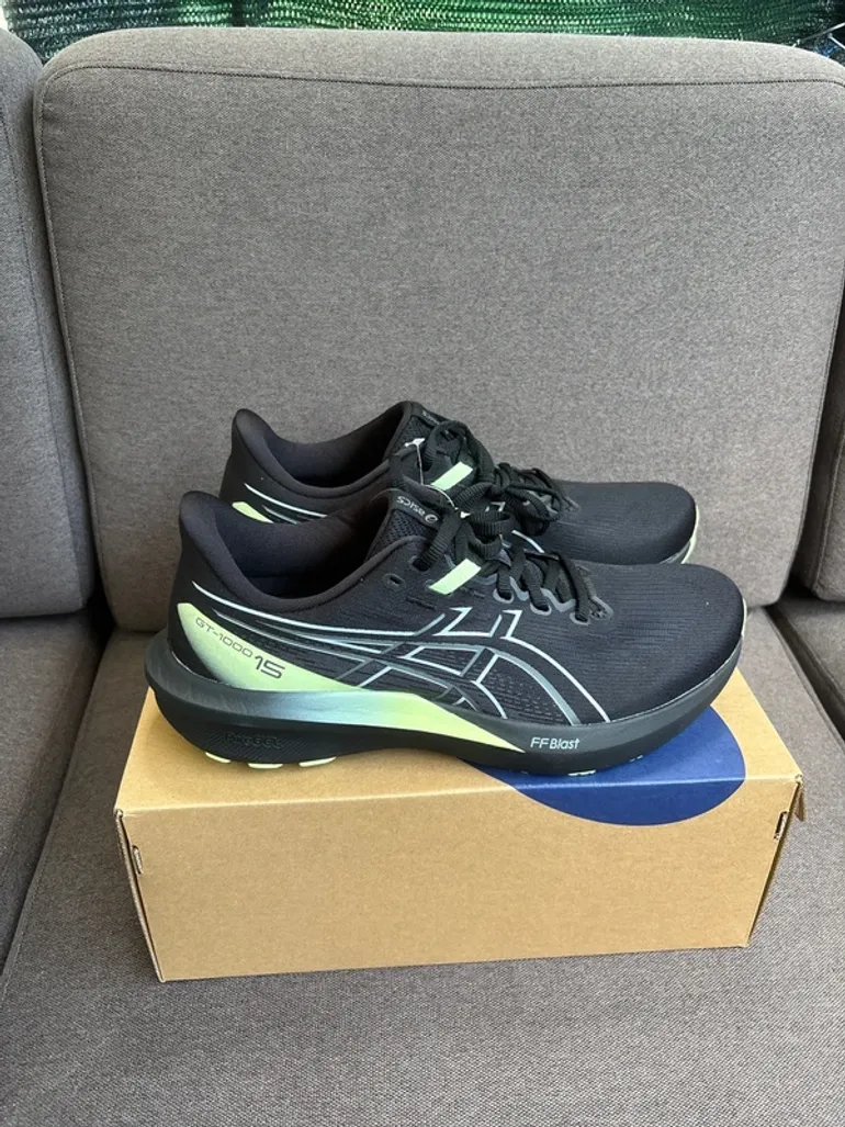 Used Asics GT 1000 15 bike — image 2 of 9