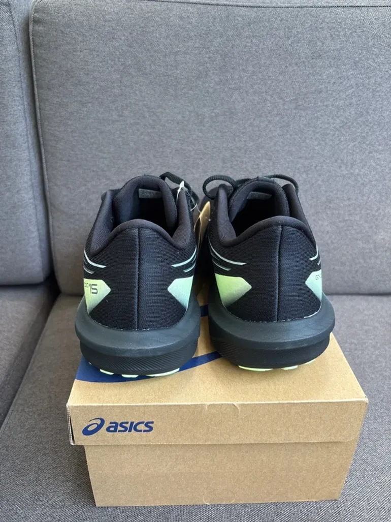 Used Asics GT 1000 15 bike — image 3 of 9