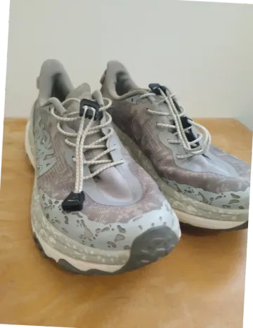 Used Hoka Speedgoat 6 Running Shoes