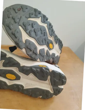 Used Hoka Speedgoat 6 bike — image 8 of 9