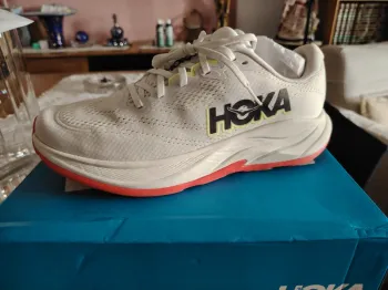 Used Hoka Rincon 4 bike — image 2 of 5
