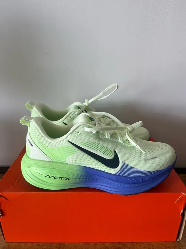 Used Nike Vomero 18 bike — image 4 of 9
