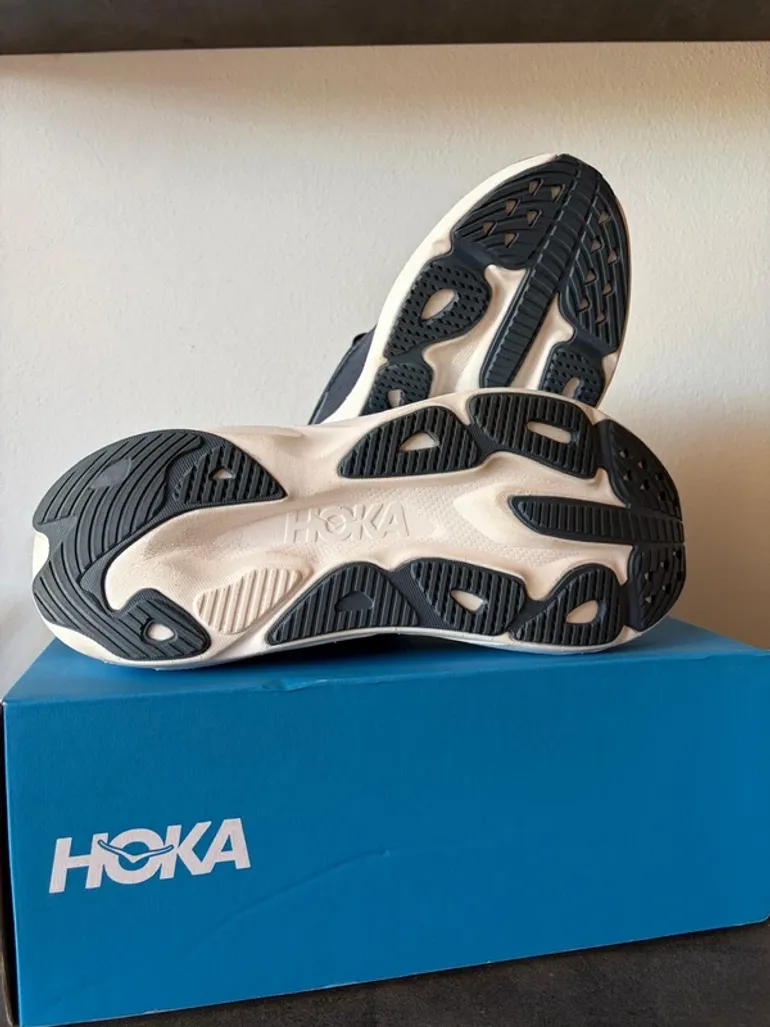 Used Hoka Skyflow bike — image 5 of 10