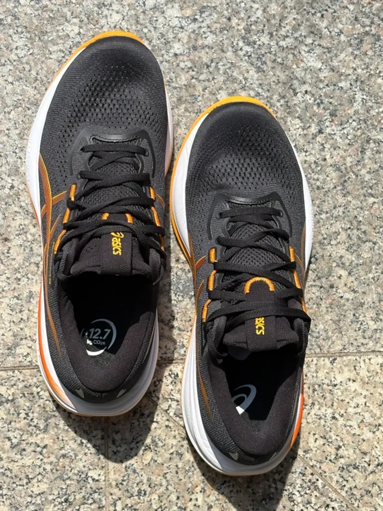 Tweedehands Asics Gel Cumulus 28 bike — afbeelding 2 van 5