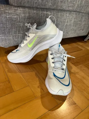 Używany Nike Zoom Fly 4 Running Shoes
