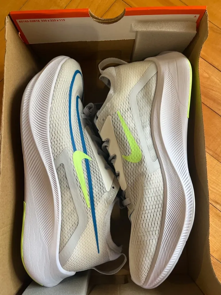 Używany Nike Zoom Fly 4 bike — zdjęcie 9 z 9