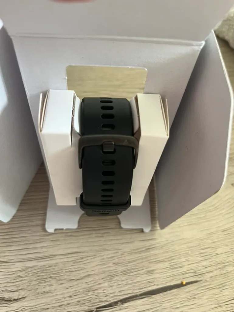 Used Garmin Venu 3 bike — image 4 of 5