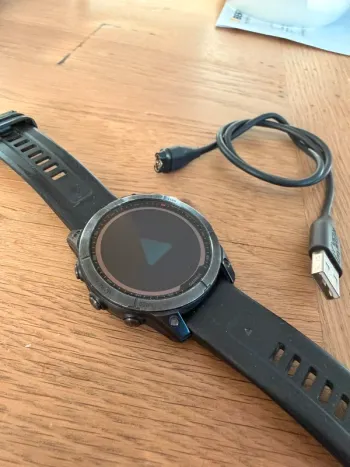 Used Garmin Fenix 7 Solar bike — image 7 of 10