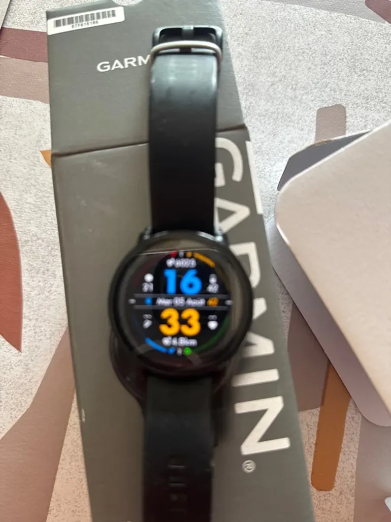 Used Garmin Vivoactive 5 bike — image 2 of 3