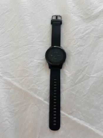 Použité Garmin Vivoactive 4s bike — obrázek 2 z 5