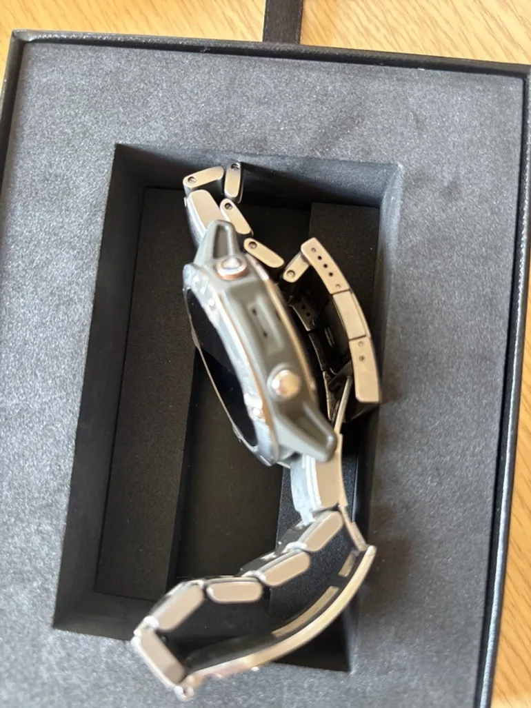 Used Garmin Fenix 6 Sapphire bike — image 8 of 12
