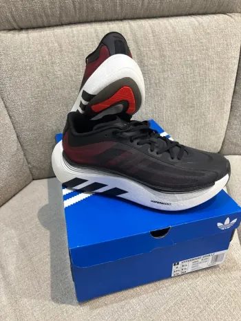Gebrauchtes Adidas Hyperboost Running Shoes