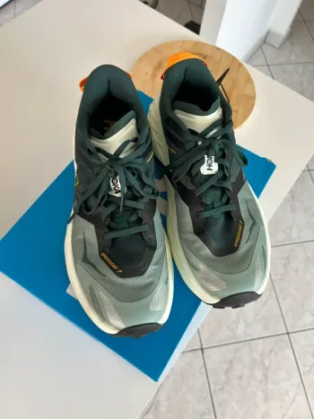 Tweedehands Hoka Speedgoat 7 bike — afbeelding 2 van 4