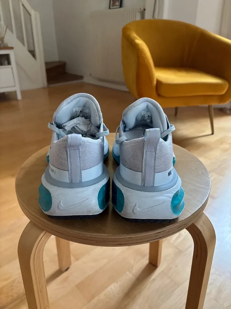 Nike Invincible Run 3 bike d'occasion — image 4 sur 6
