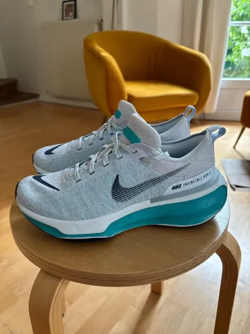 Used Nike Invincible Run 3 Running Shoes
