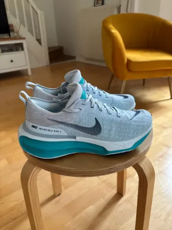 Nike Invincible Run 3 bike d'occasion — image 3 sur 6