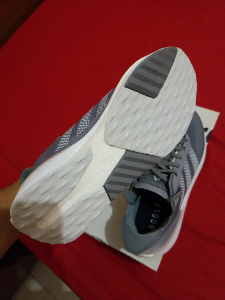 Tweedehands Adidas Averyn Boost bike — afbeelding 3 van 5