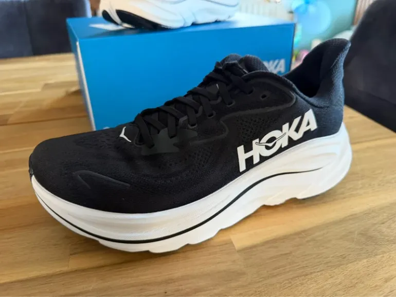 Used Hoka Clifton 10 bike — image 2 of 4