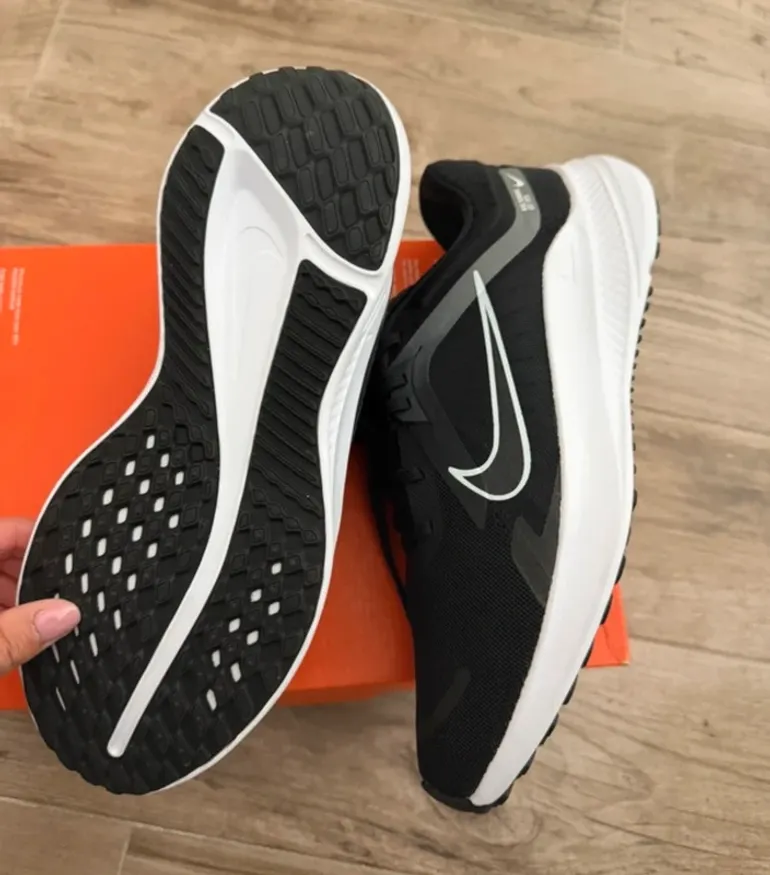 Used Nike Running Shoes bike — image 6 of 8