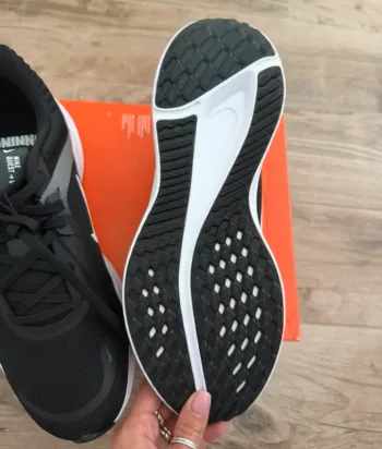 Used Nike Running Shoes bike — image 5 of 8