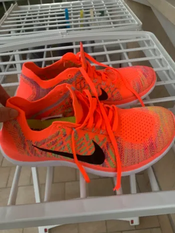 Gebrauchtes Orange Nike Free 4.0 Flyknit bike — Bild 2 von 8