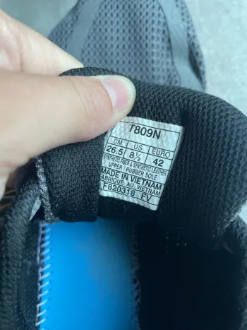 Used Asics Running Shoes bike — image 6 of 7